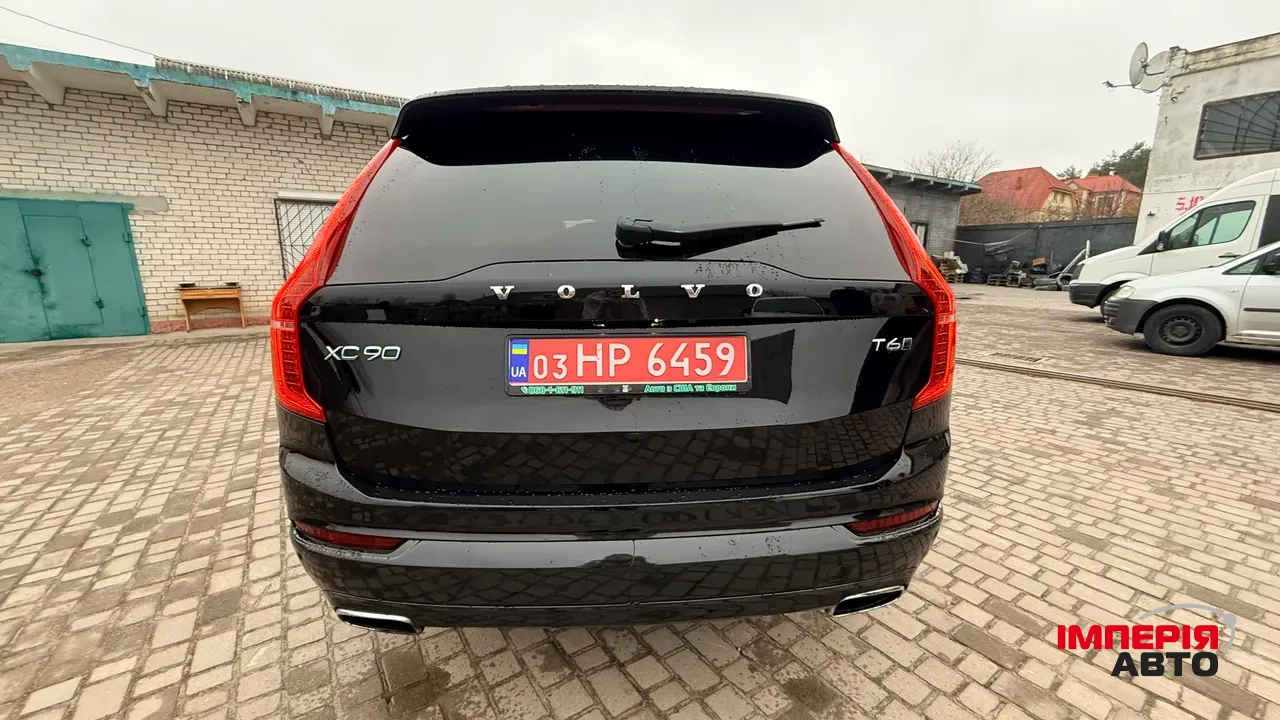 Volvo XC90 - фото 5