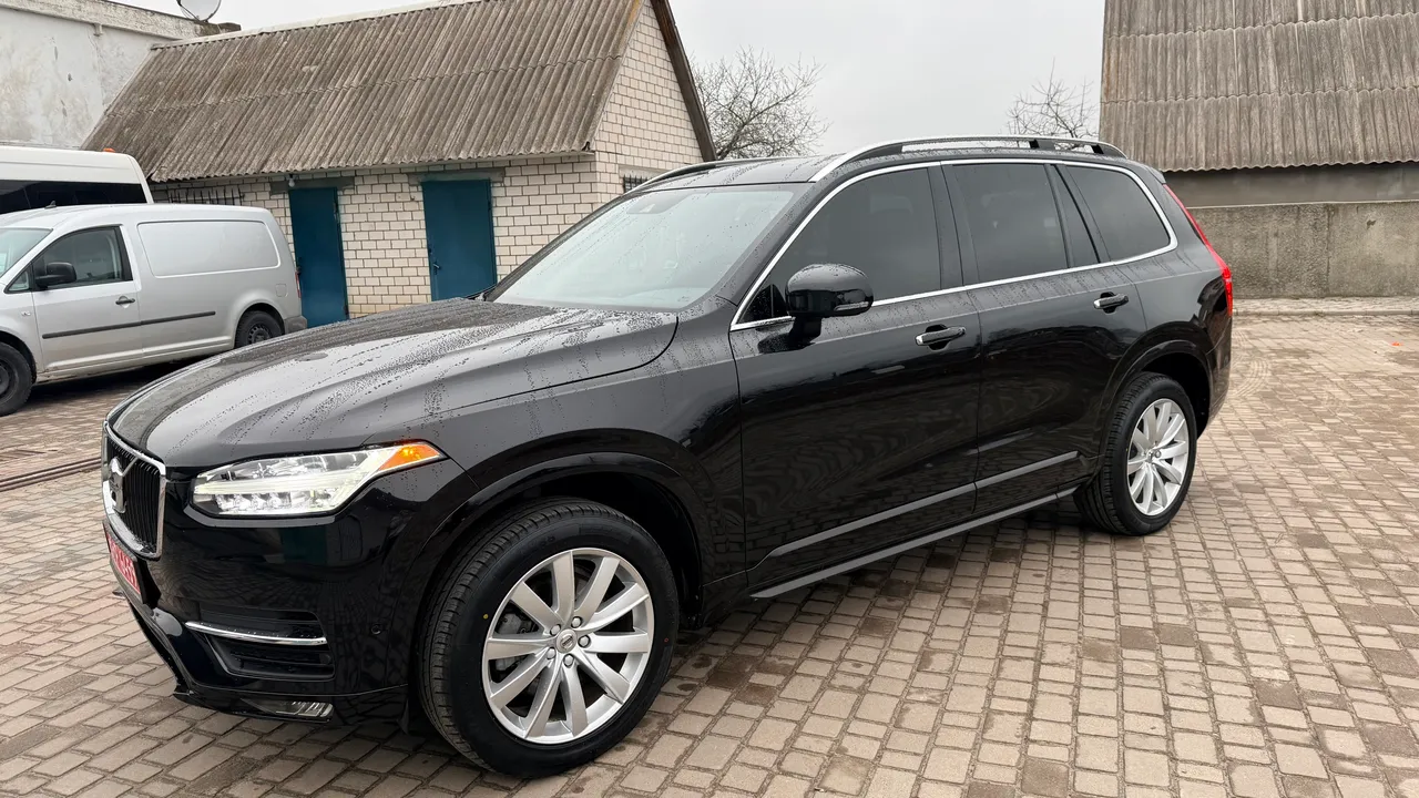 Volvo XC90 - фото 9