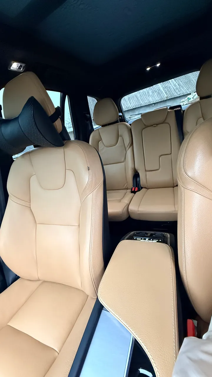 Volvo XC90 - фото 22