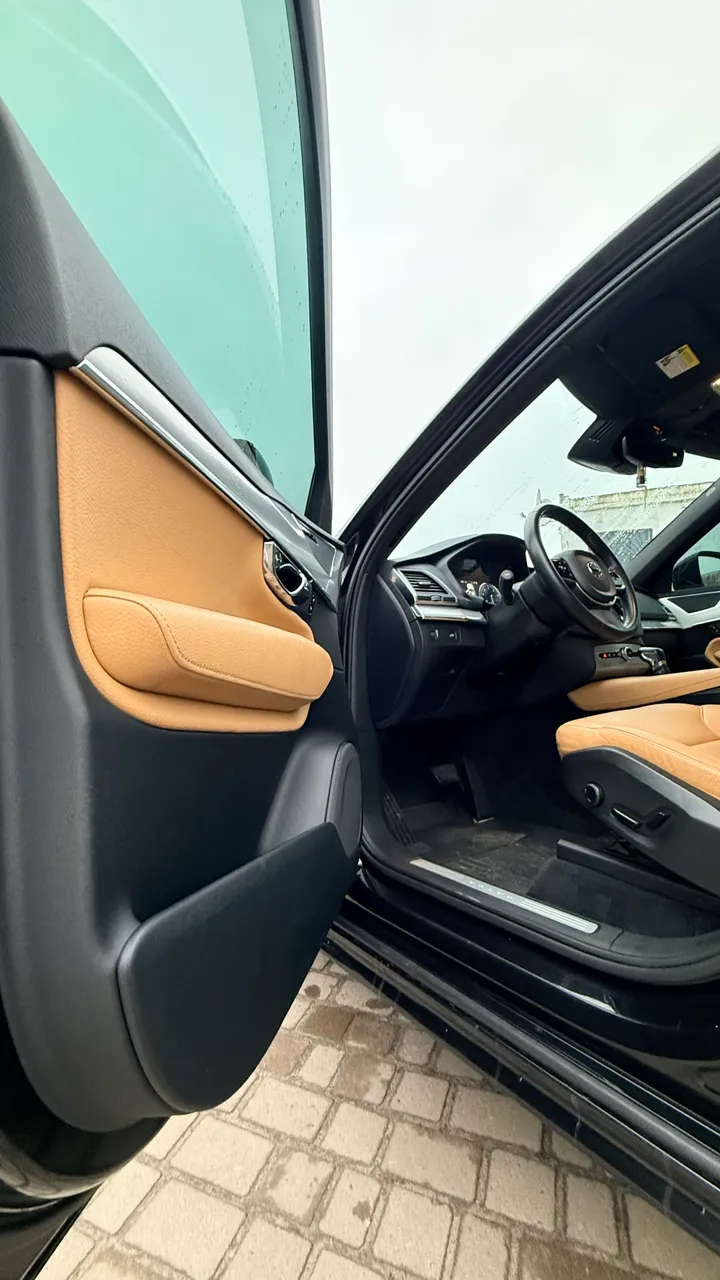 Volvo XC90 - фото 23