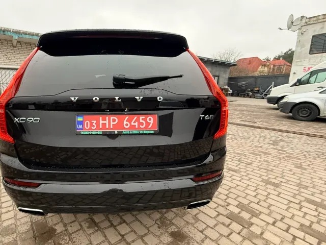 Volvo XC90 - фото 5