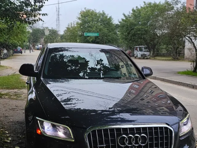 Audi Q5 - фото 1