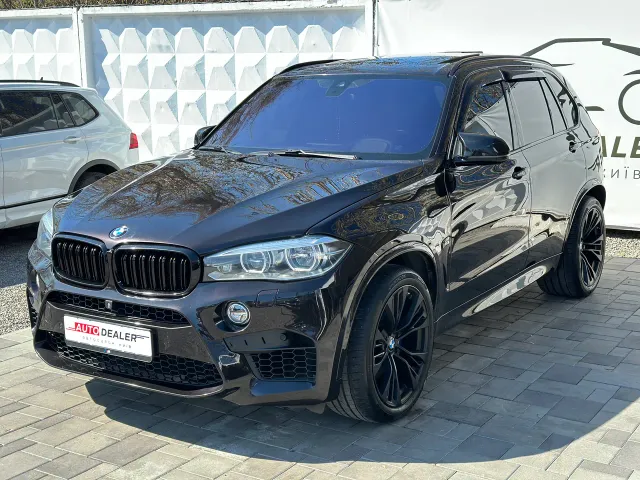 BMW X5 - фото 3