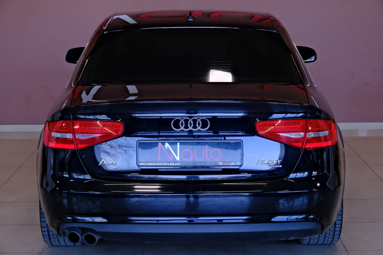 Audi A4 - фото 6