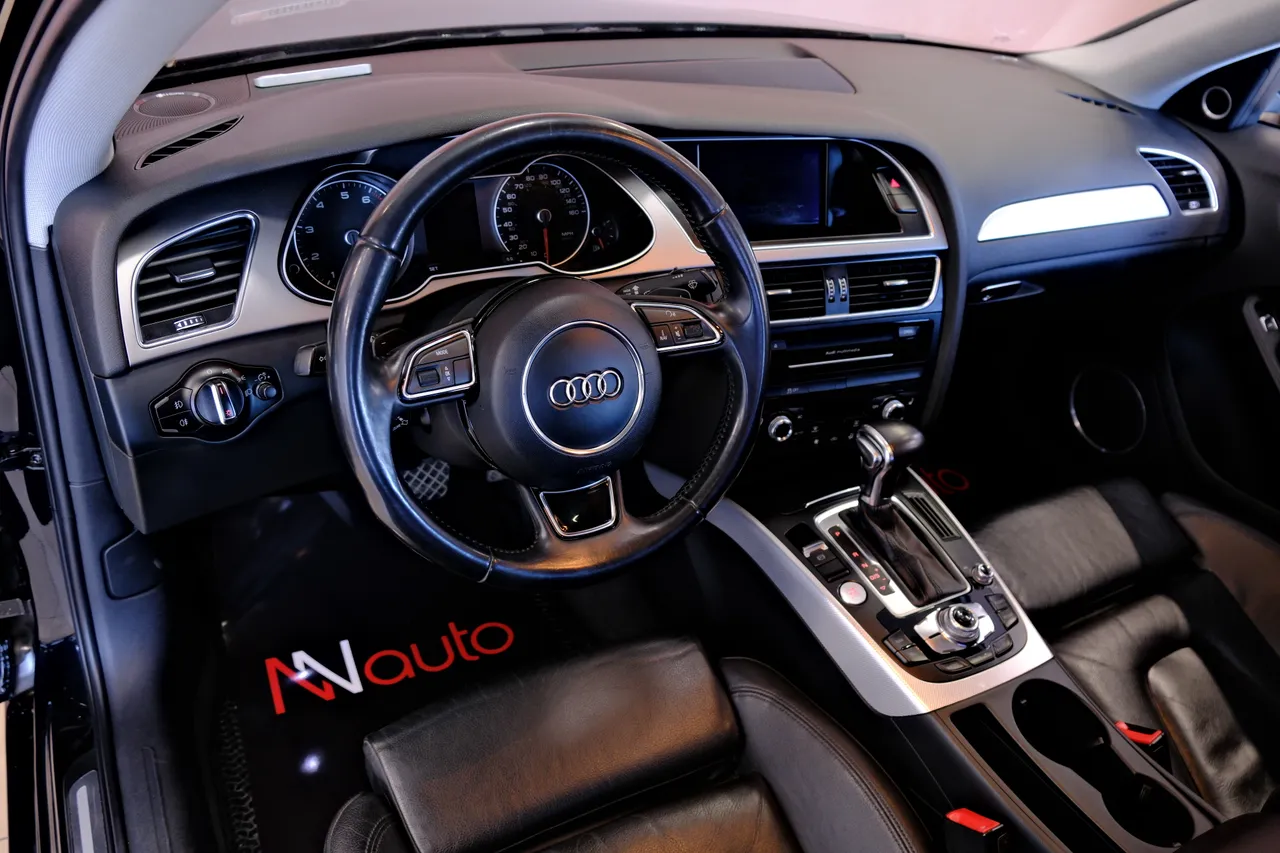 Audi A4 - фото 7