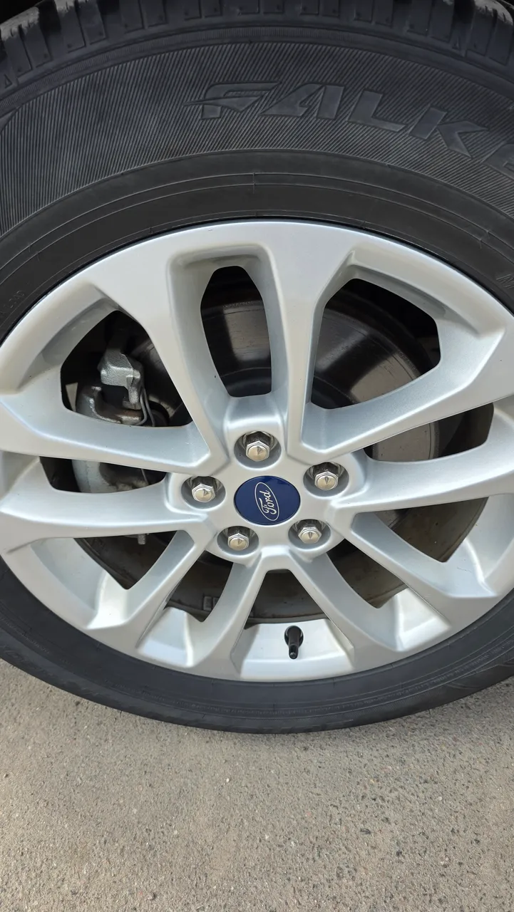 Ford Escape - фото 21