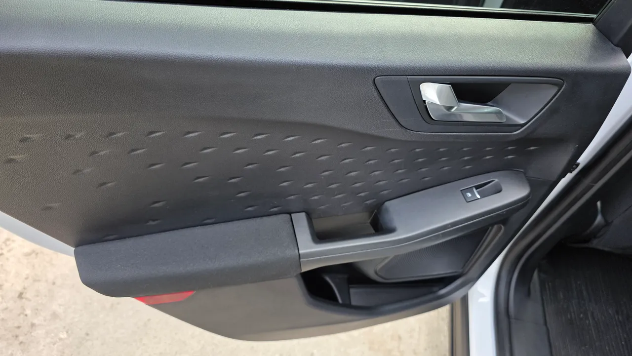 Ford Escape - фото 13