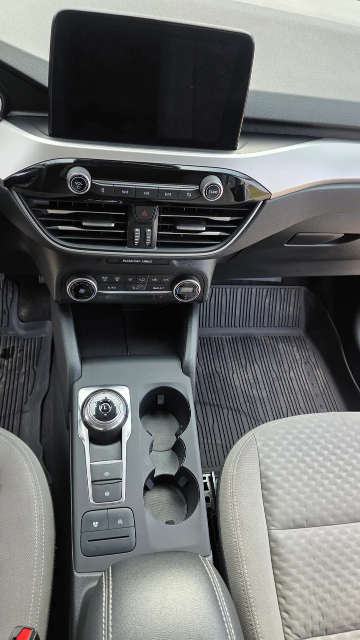 Ford Escape - фото 11