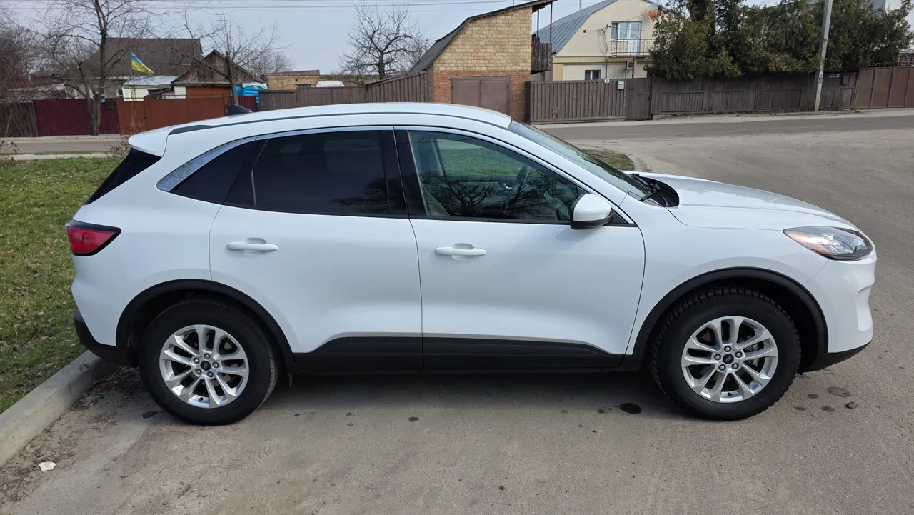 Ford Escape - фото 4