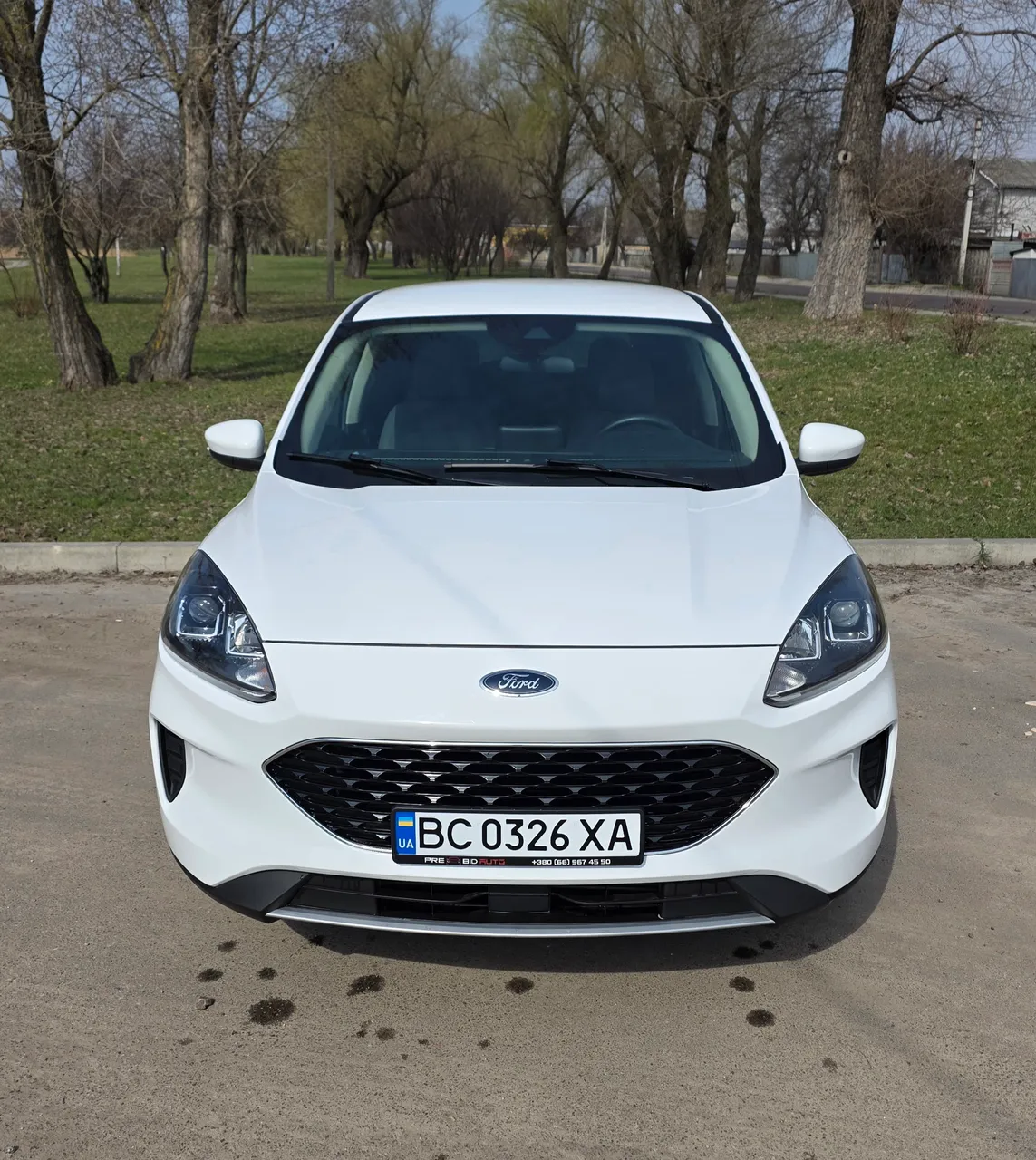 Ford Escape - фото 1