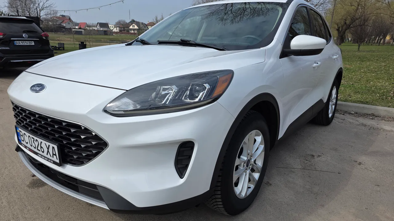 Ford Escape - фото 24