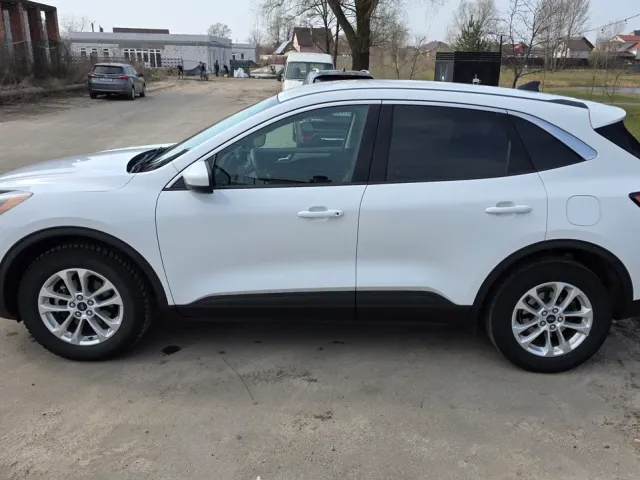 Ford Escape - фото 3