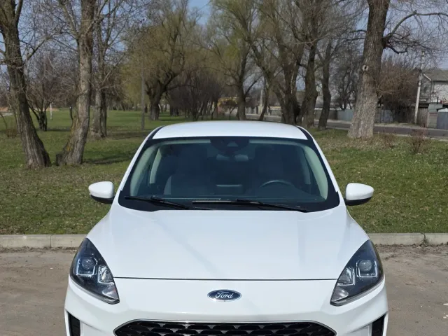 Ford Escape - фото 1