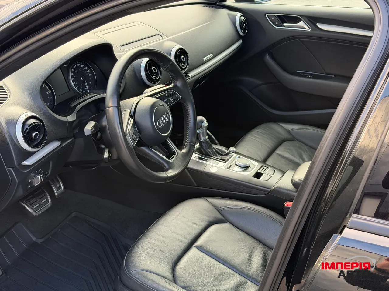 Audi A3 - фото 8