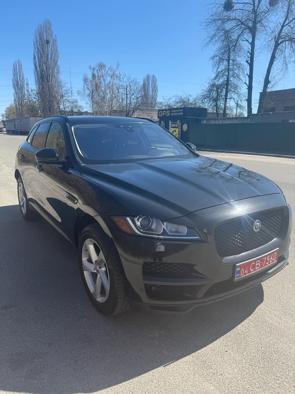 Jaguar F-Pace - фото 6