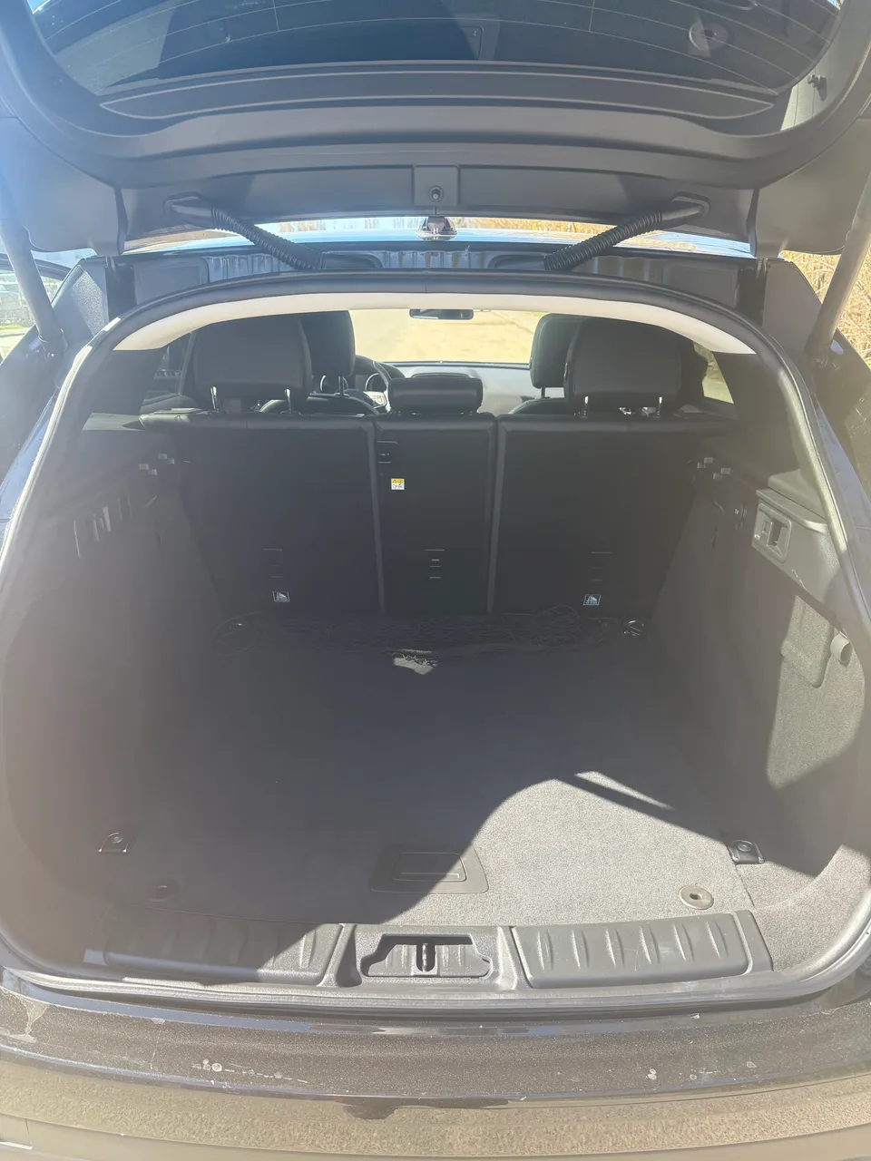 Jaguar F-Pace - фото 5