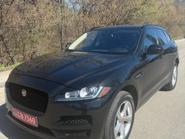 Jaguar F-Pace - фото 4