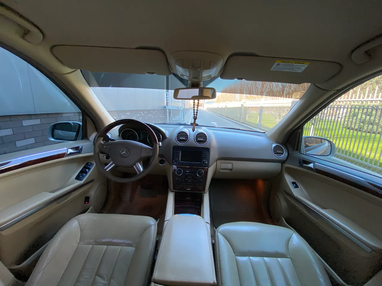 Mercedes-Benz M-Класс - фото 22