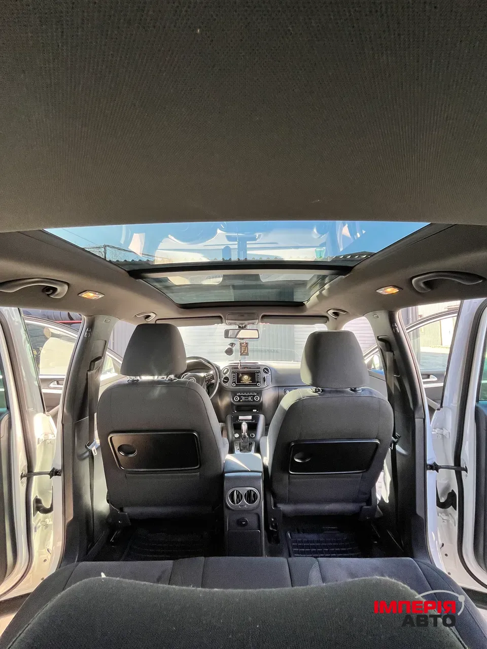 Volkswagen Tiguan - фото 15