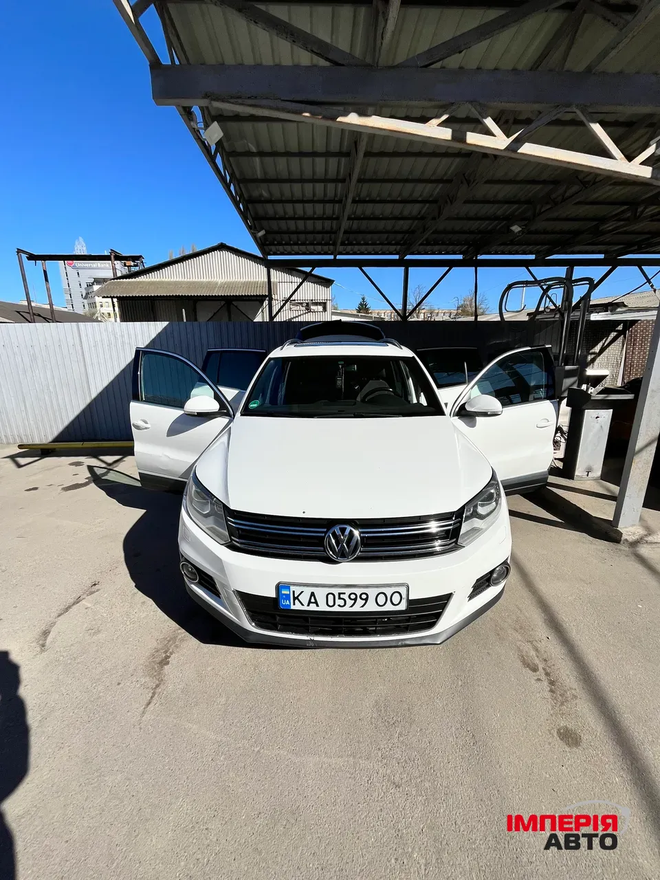 Volkswagen Tiguan - фото 12