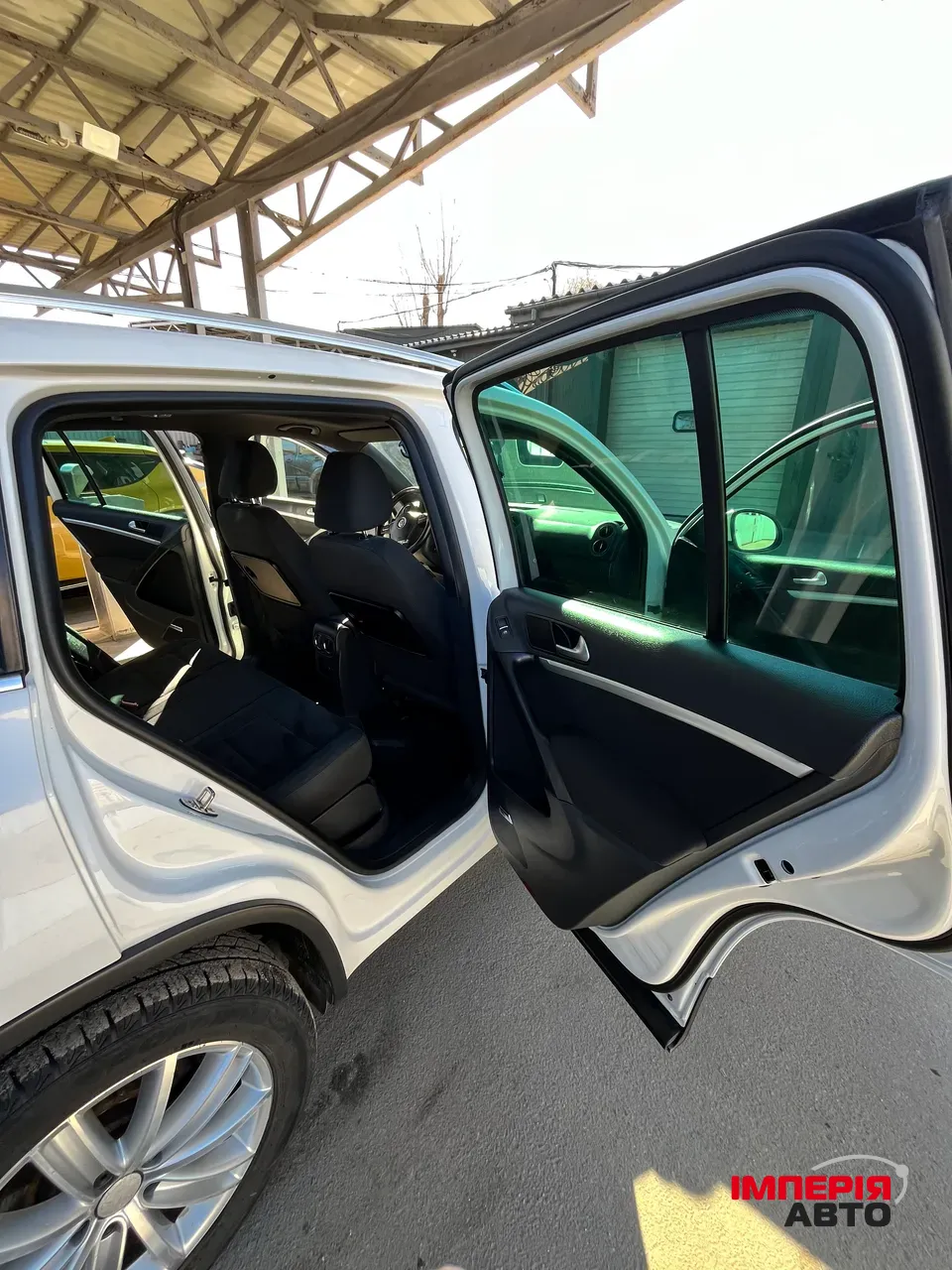 Volkswagen Tiguan - фото 21