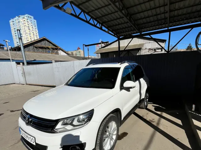 Volkswagen Tiguan - фото 5