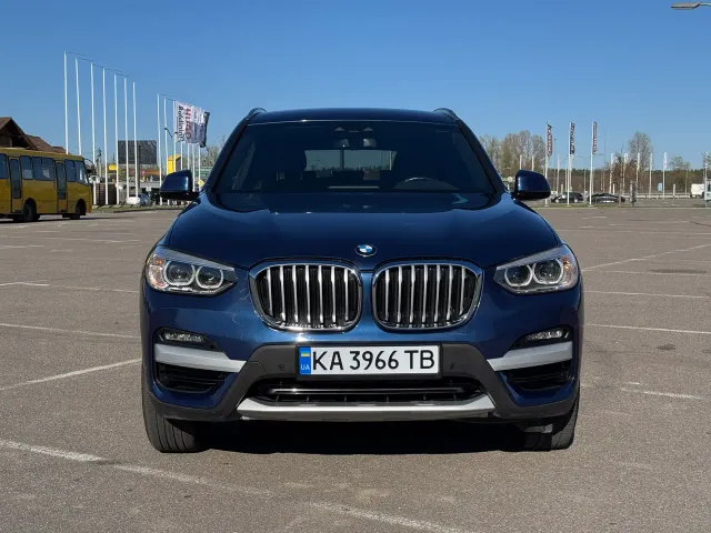 BMW X3 - фото 2