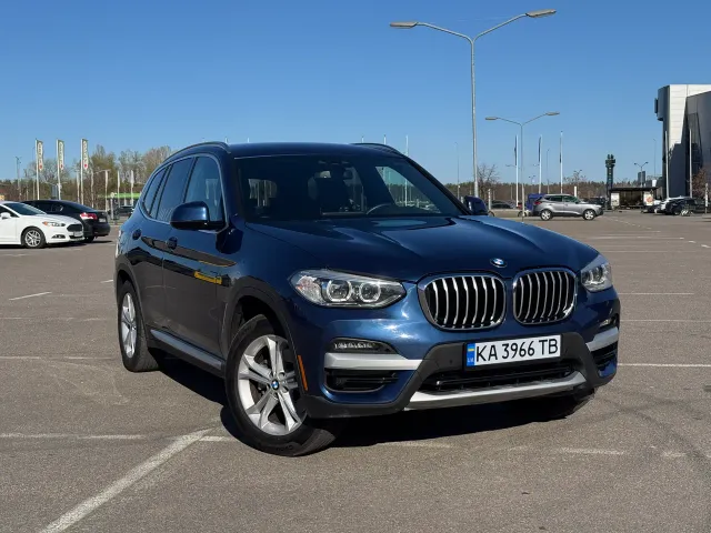 BMW X3 - фото 1