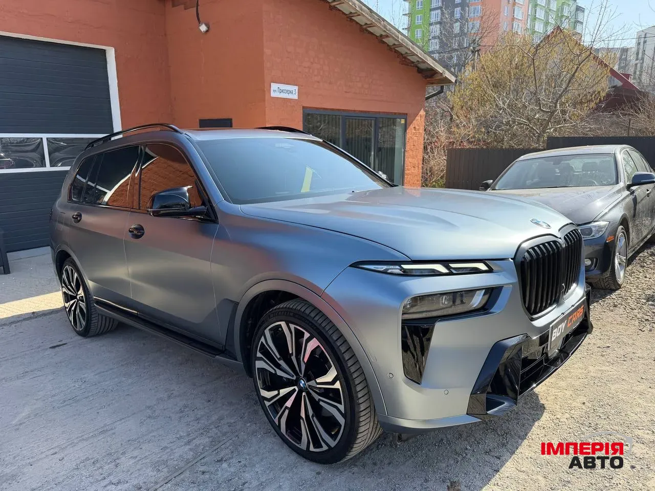 BMW X7 - фото 1