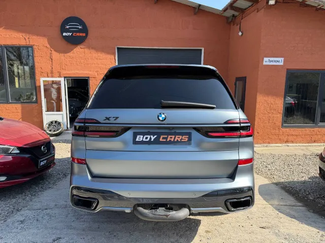 BMW X7 - фото 5