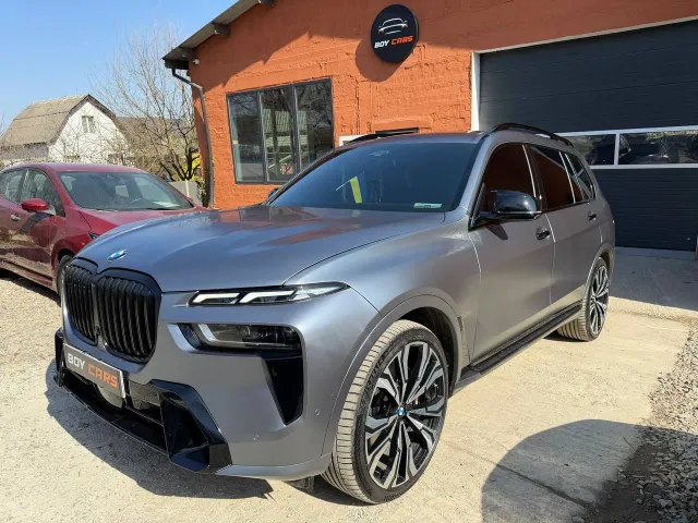 BMW X7 - фото 3