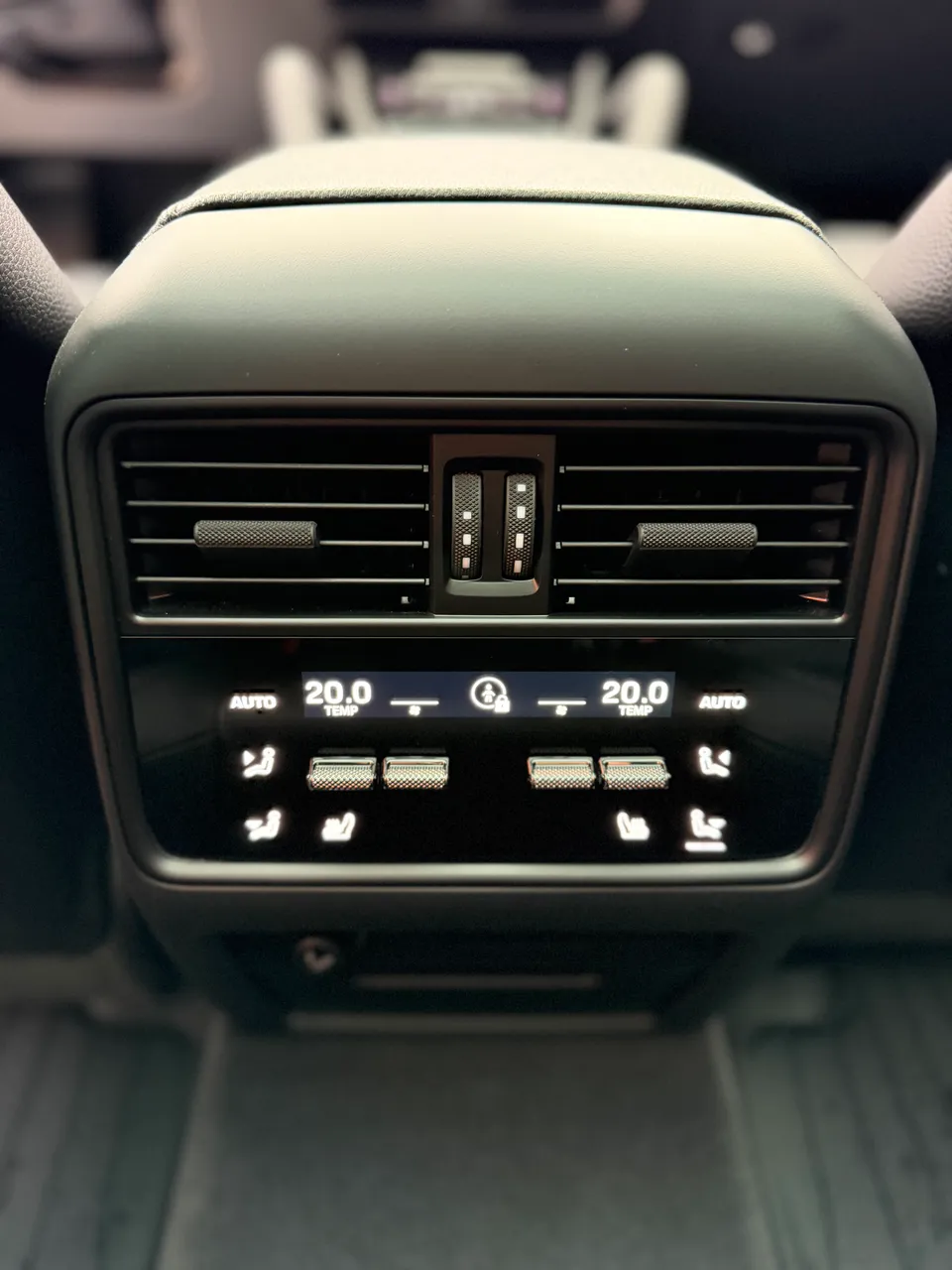 Porsche Cayenne - фото 13