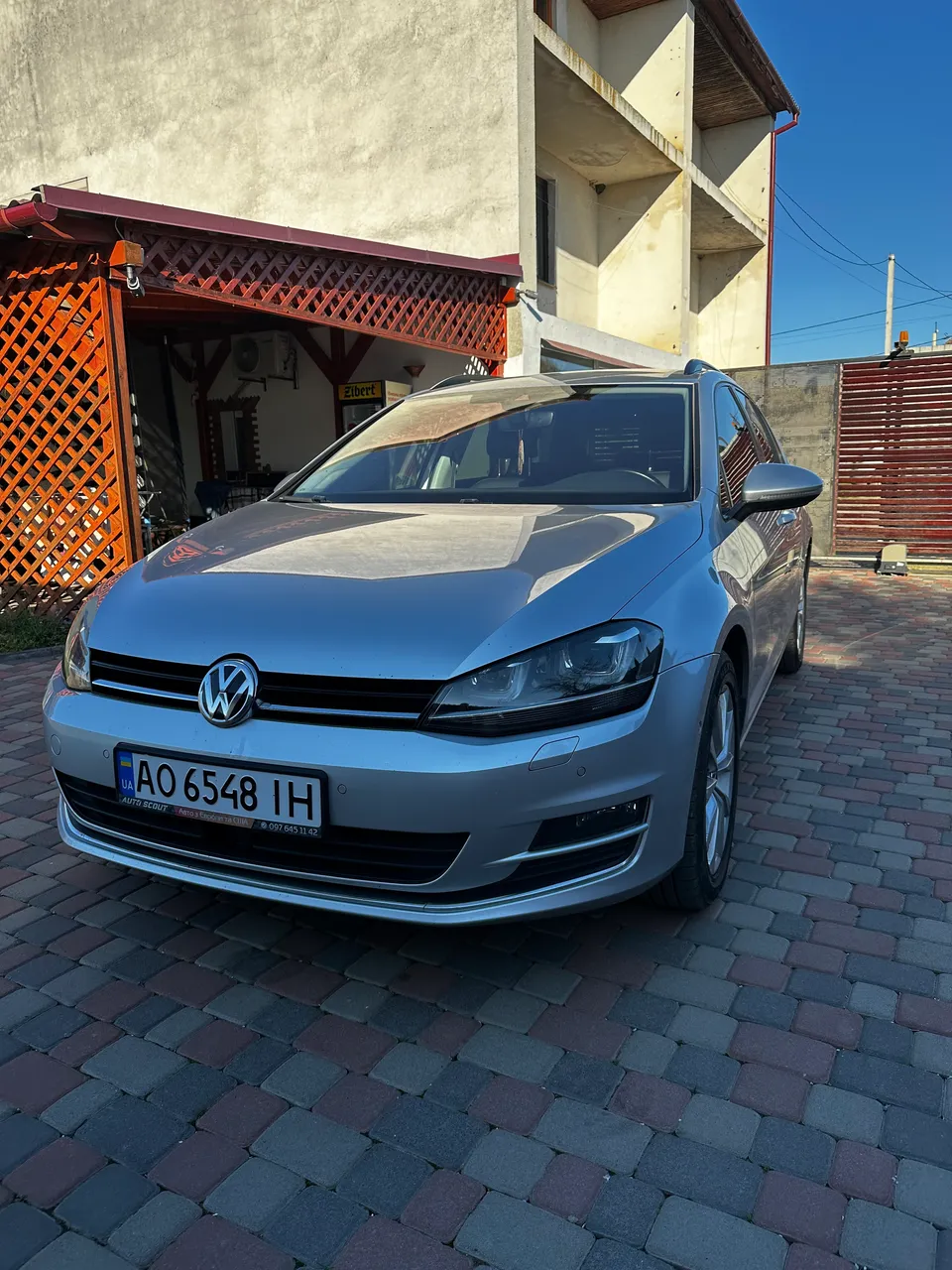 Volkswagen Golf - фото 1