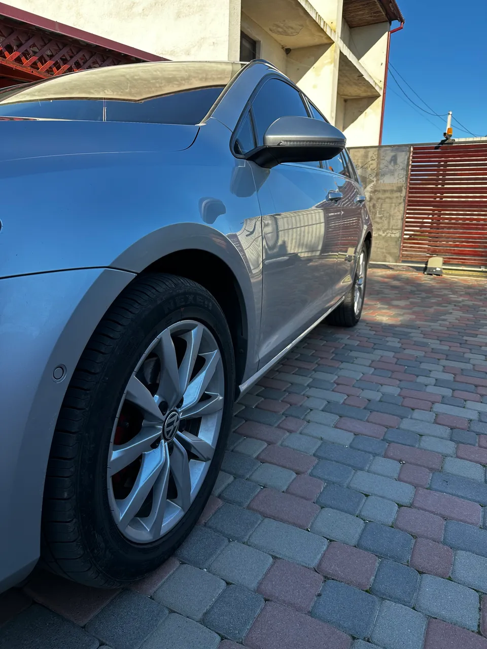 Volkswagen Golf - фото 6