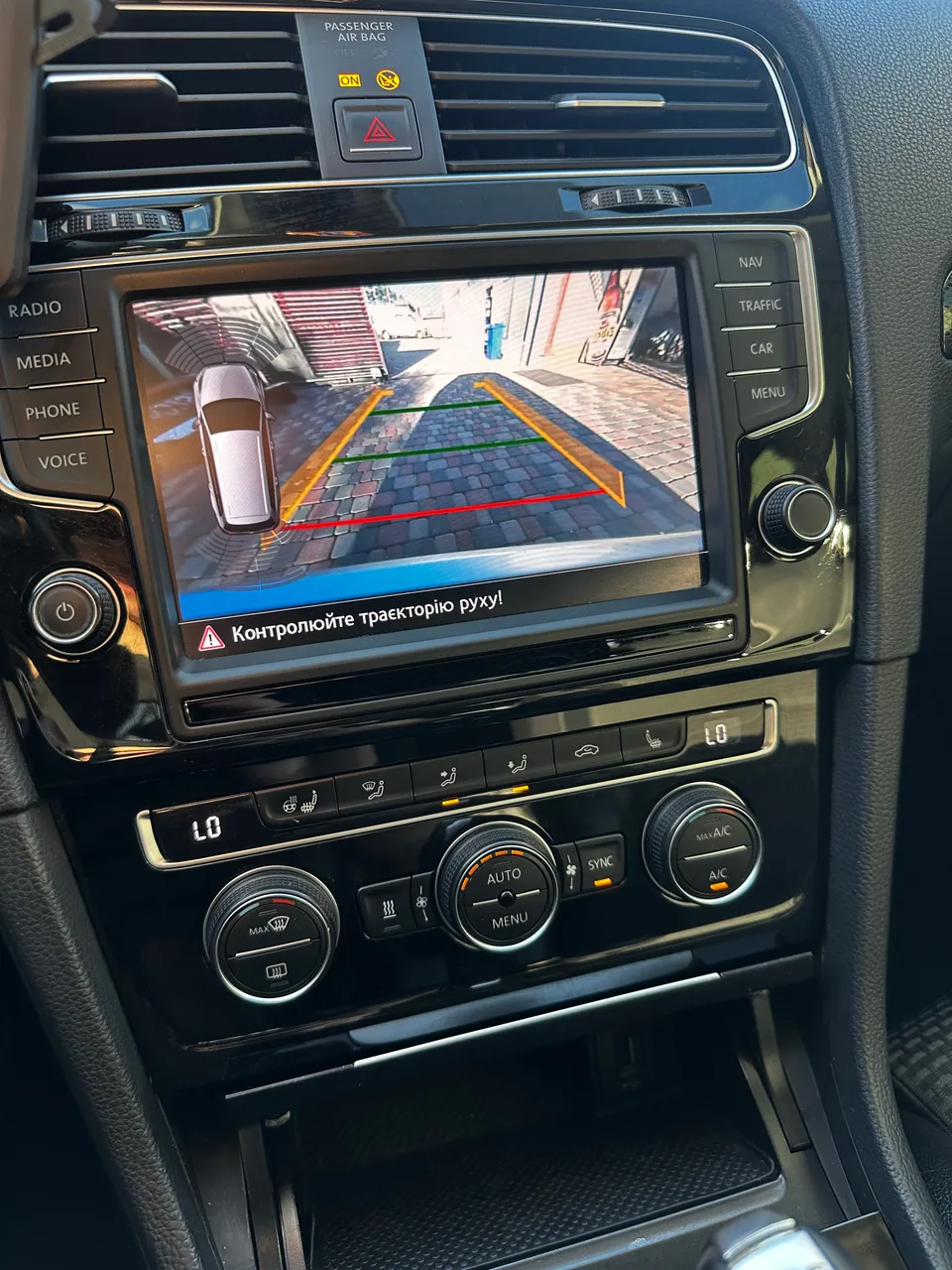 Volkswagen Golf - фото 18