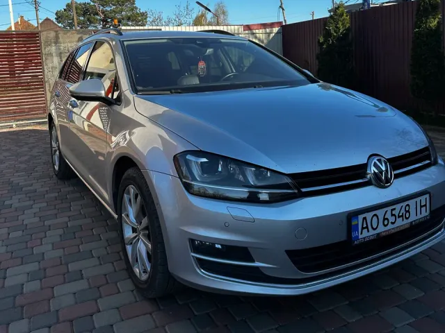 Volkswagen Golf - фото 2