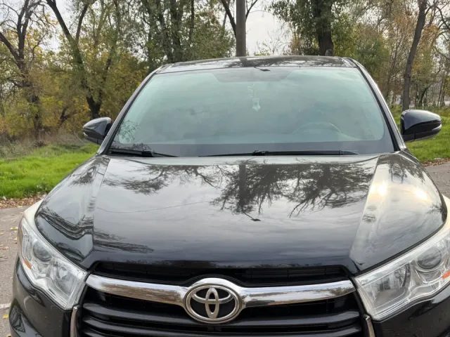 Toyota Highlander - фото 2