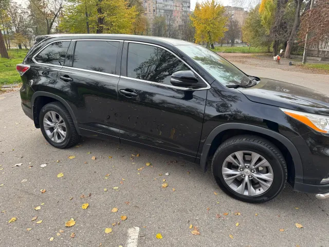Toyota Highlander - фото 4