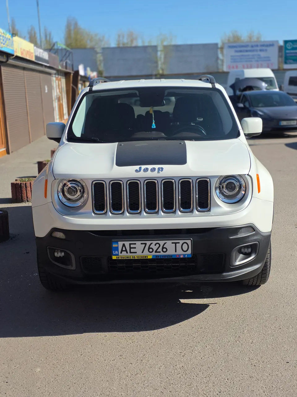 Jeep Renegade - фото 1