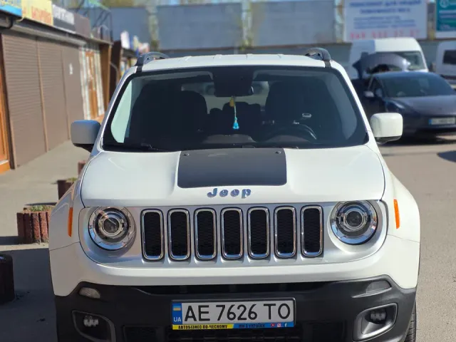 Jeep Renegade - фото 1