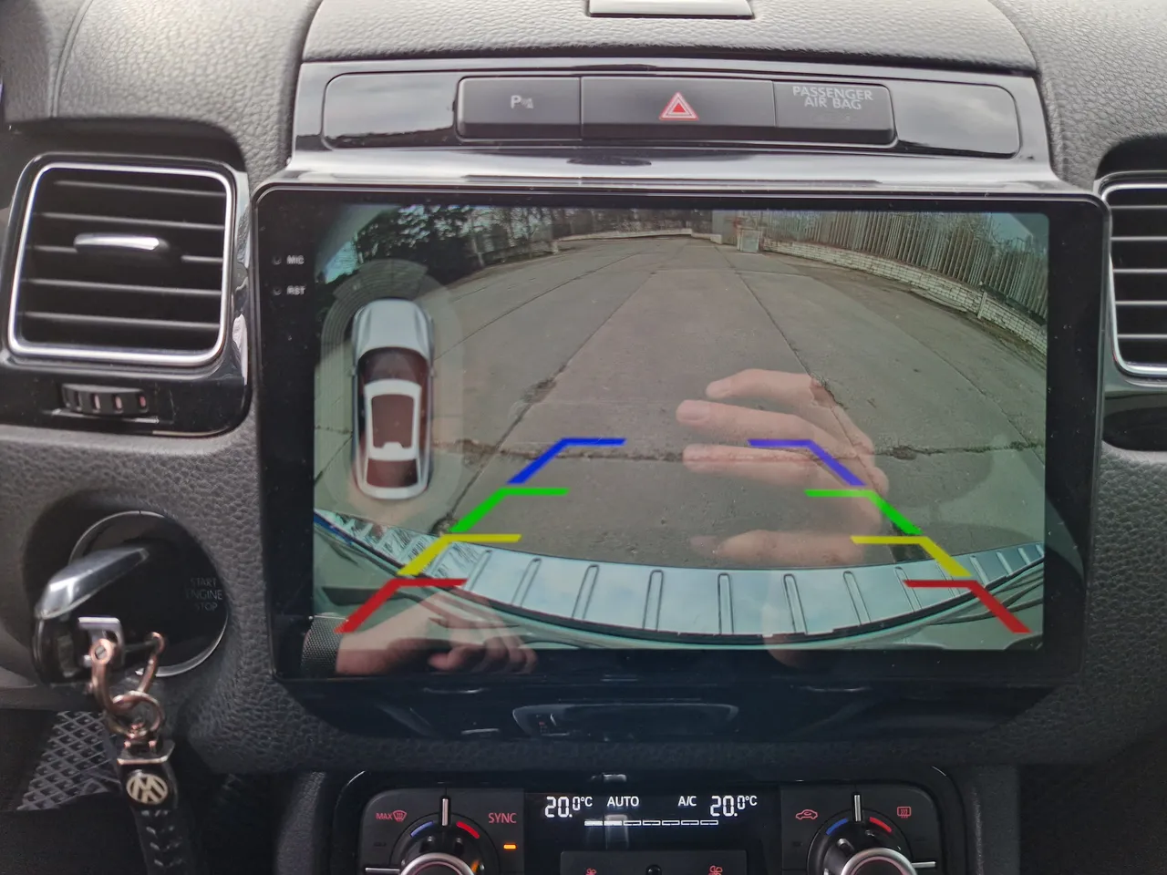 Volkswagen Touareg - фото 31