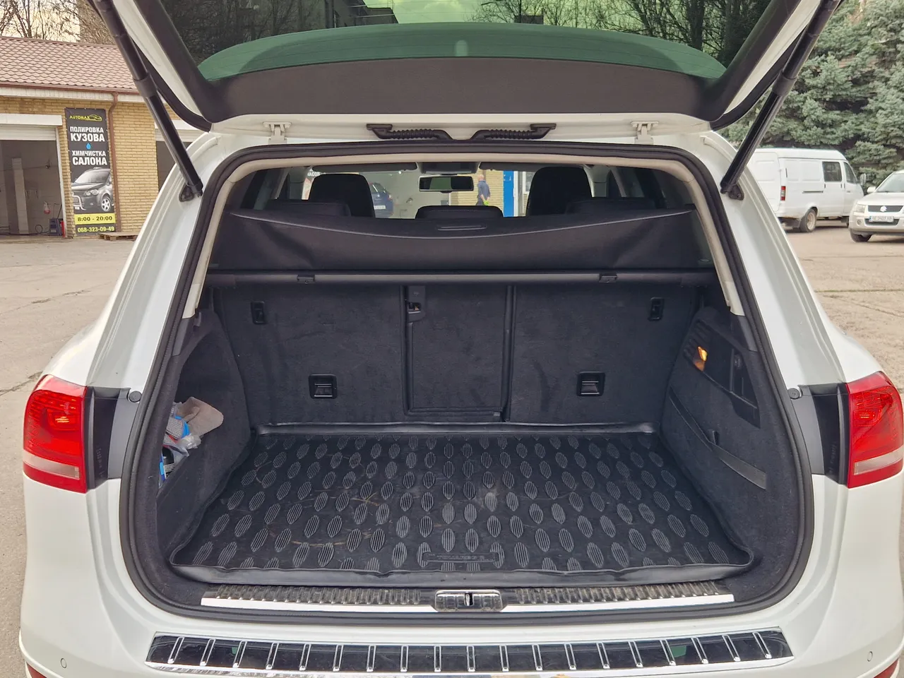 Volkswagen Touareg - фото 25