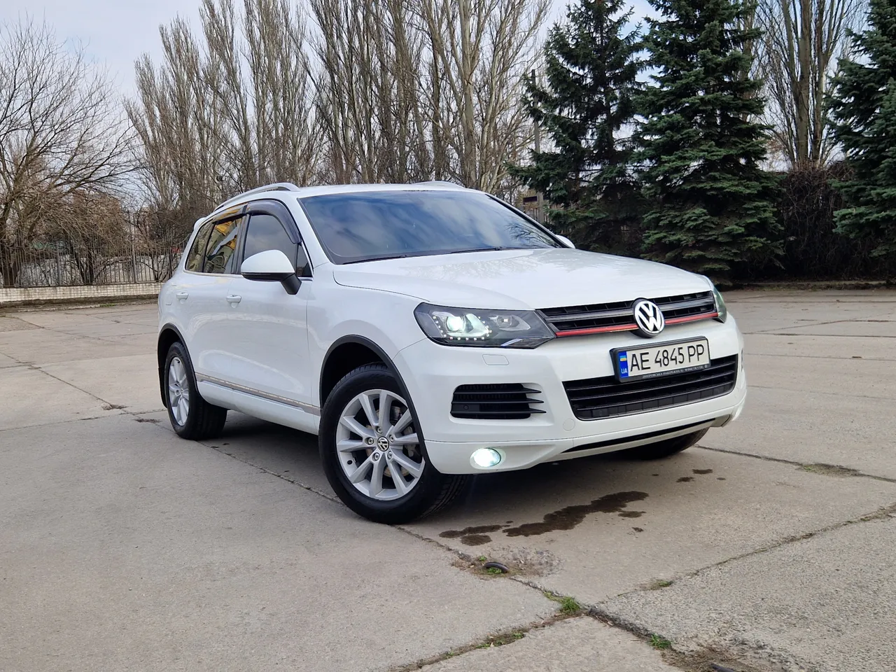Volkswagen Touareg - фото 8