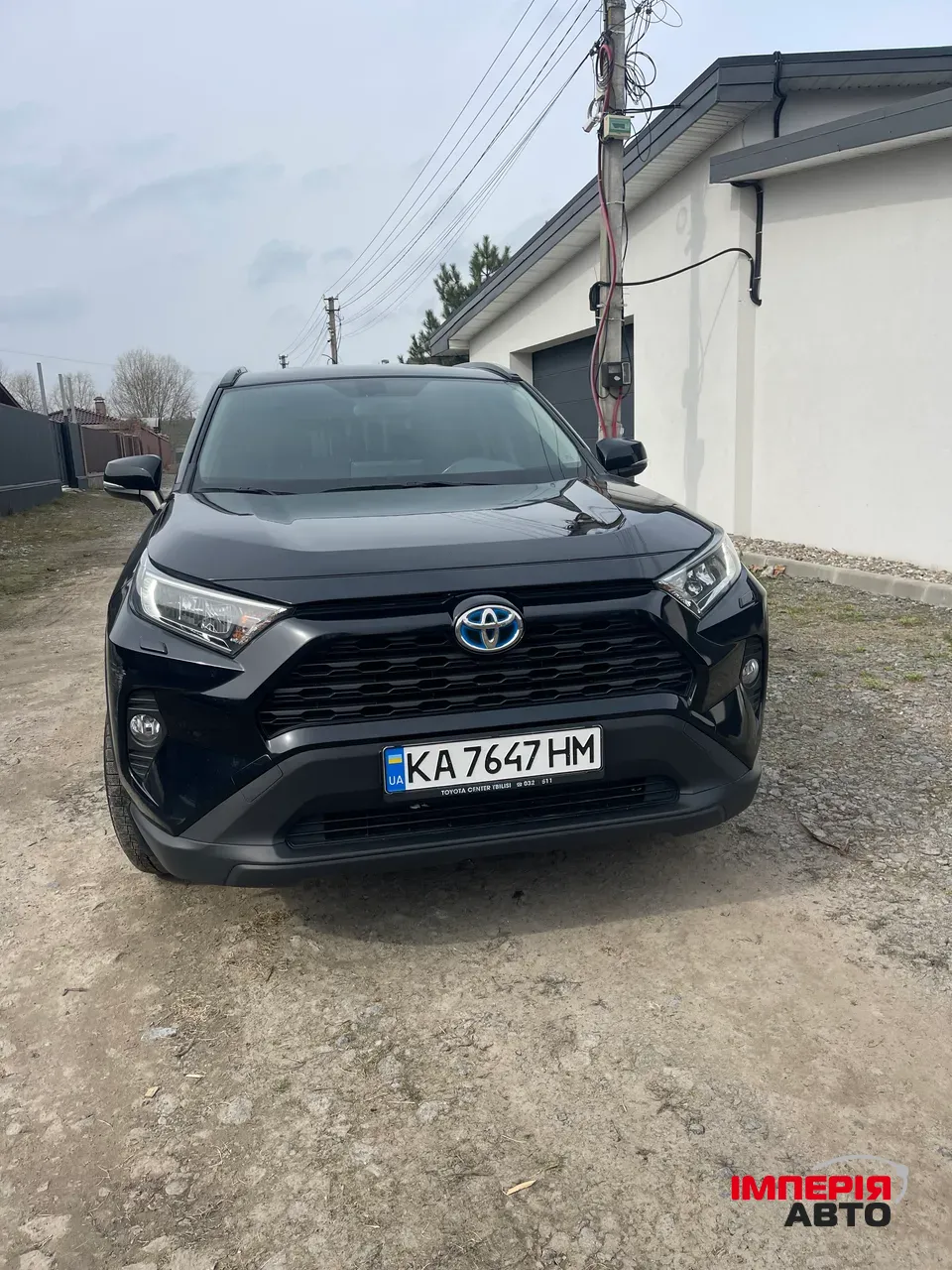 Toyota RAV4 - фото 1