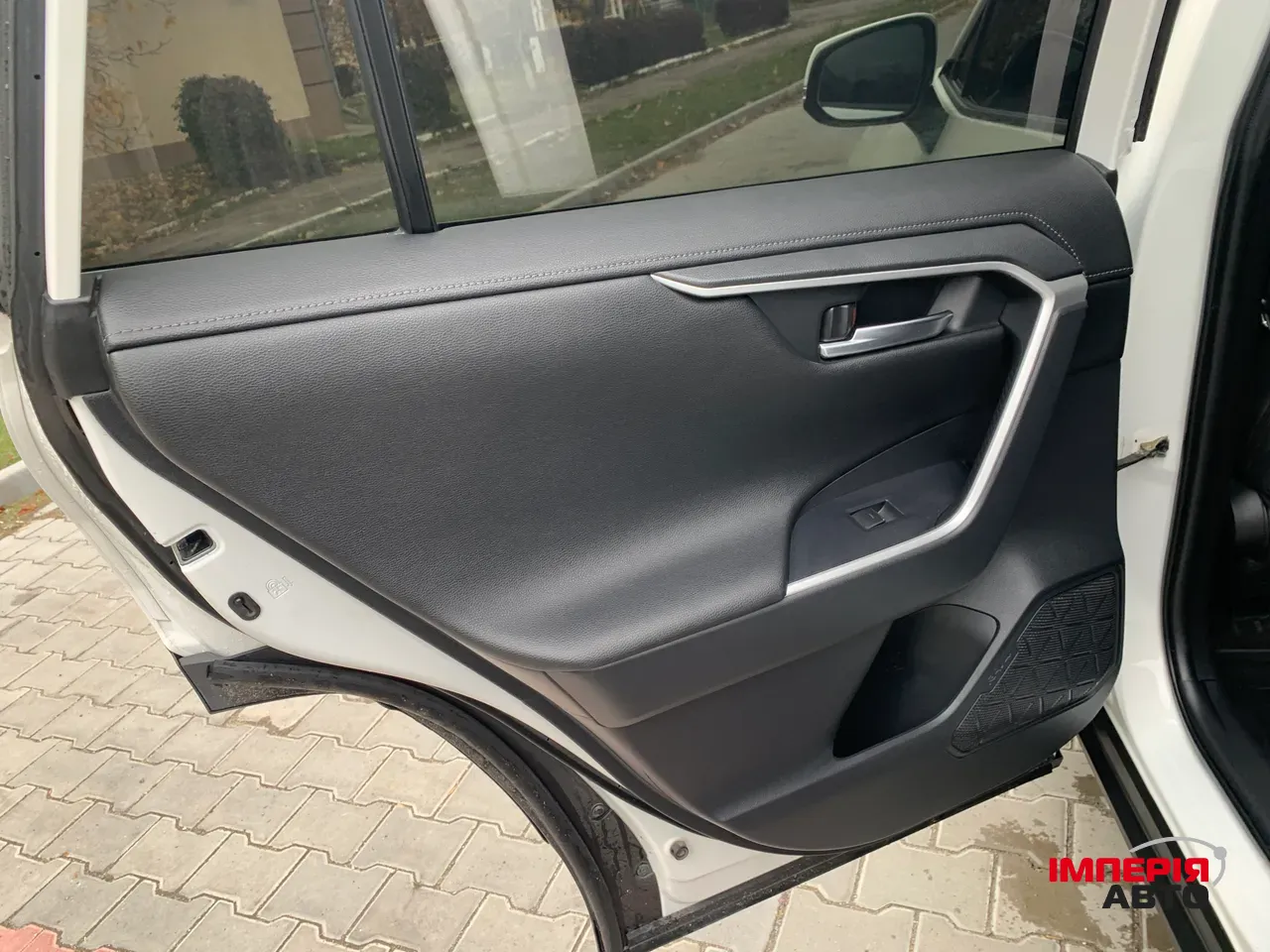 Toyota RAV4 - фото 22