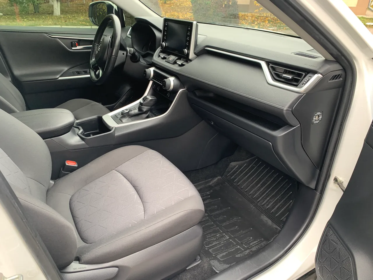 Toyota RAV4 - фото 27