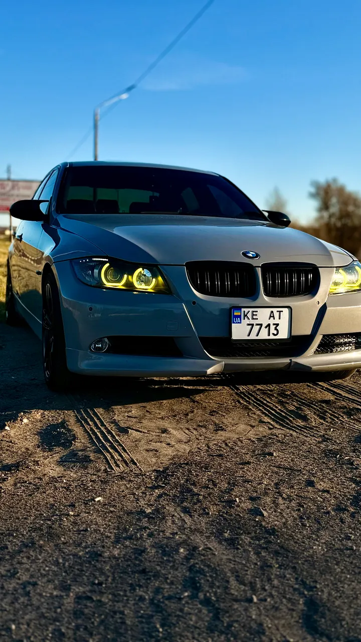 BMW 3 серії - фото 1