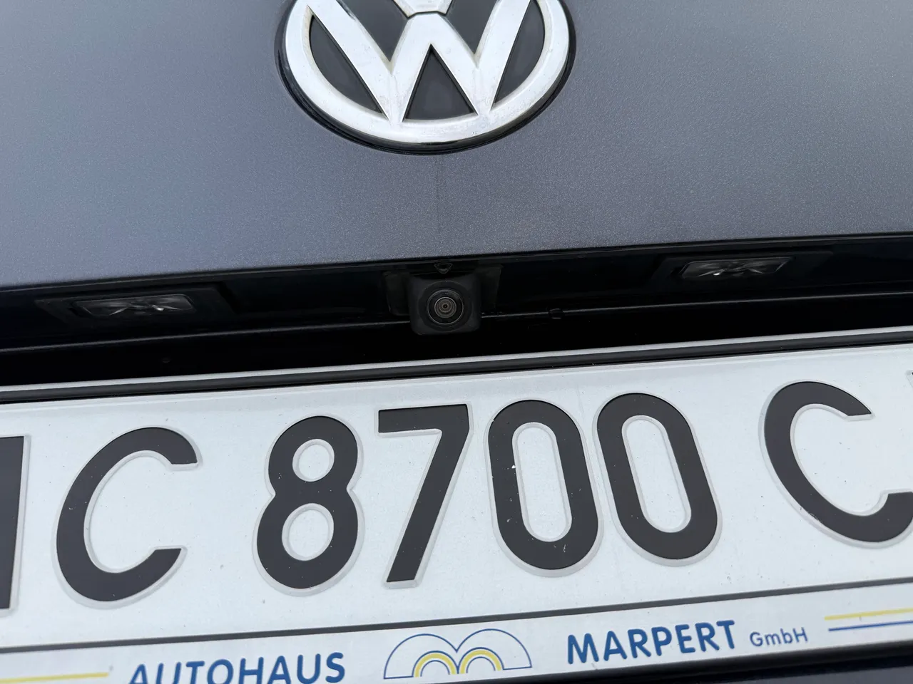 Volkswagen Multivan - фото 26