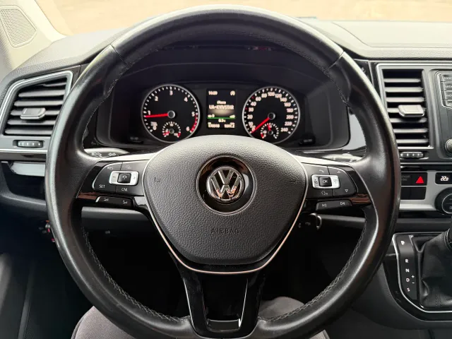 Volkswagen Multivan - фото 4