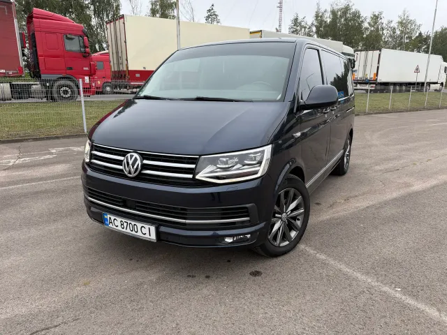 Volkswagen Multivan - фото 1